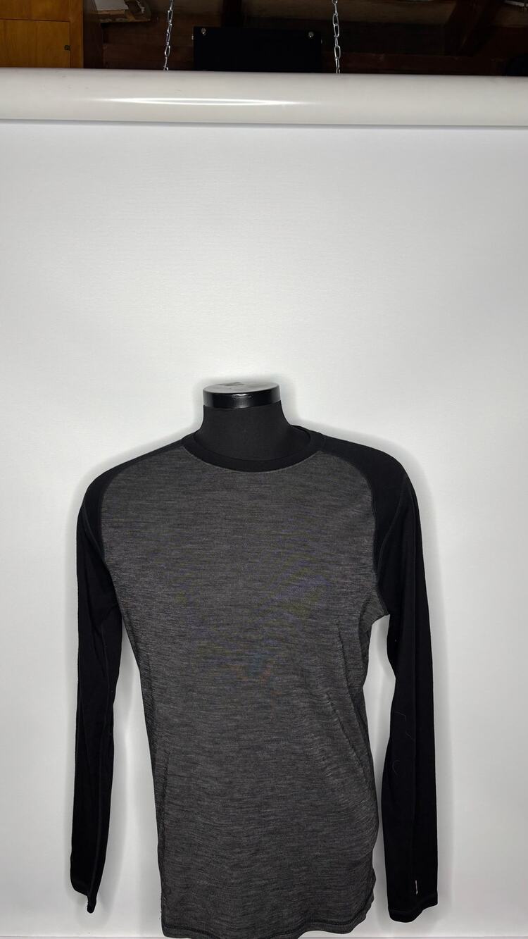 SMARTWOOL Merino 250 Base Layer Crew Heathered Gray and Black Mens Large L